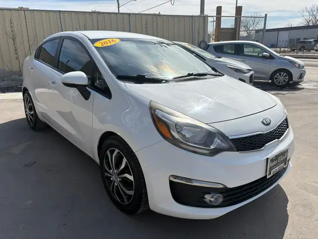 2016 KIA RIO SX - LEATHER SEATS - HEATED SEATS - BACK-UP CAMERA - Photo 7