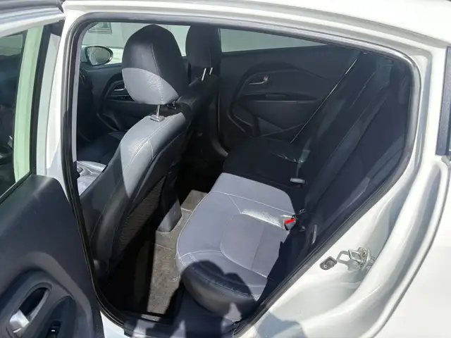 2016 KIA RIO SX - LEATHER SEATS - HEATED SEATS - BACK-UP CAMERA - Photo 15