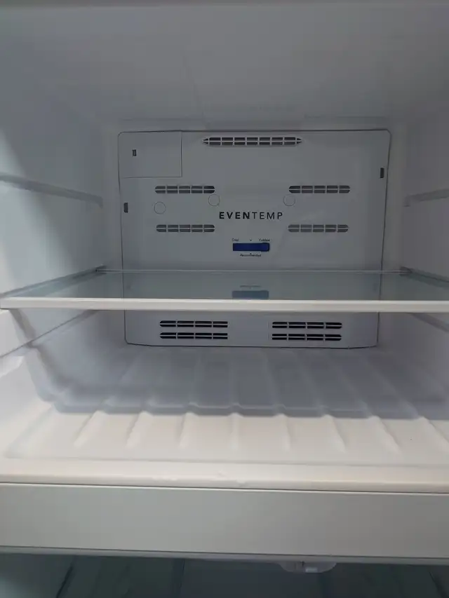 Frigidaire '28' White Top Freezer Bottom Fridge on Sale‼️ - Photo 7