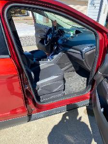 I have a vehicle for sale - Photo 5