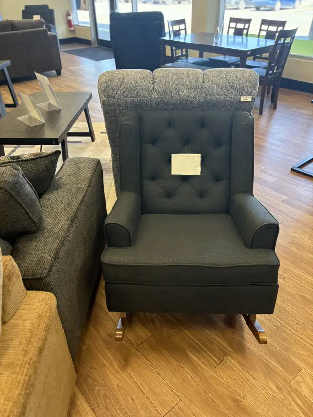 ROCKING CHAIR - Photo 2