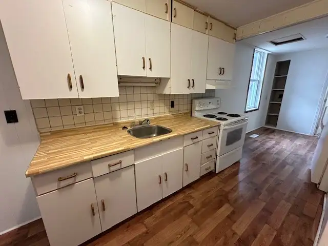 2 bdrm apt downtown Orillia - Photo 2