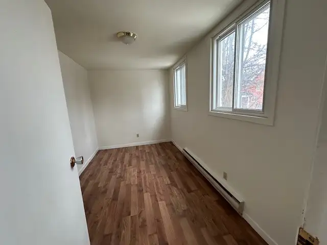 2 bdrm apt downtown Orillia - Photo 4