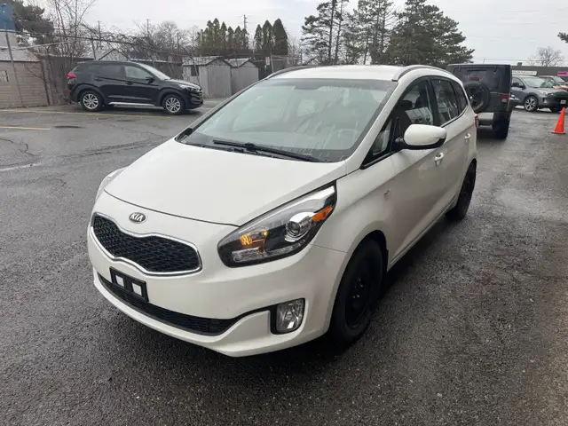 2016 Kia rondo only 67xxxkm