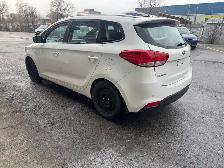 2016 Kia rondo only 67xxxkm - Photo 6