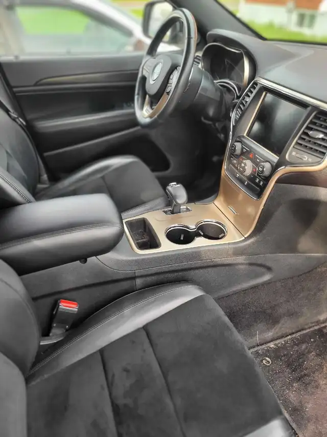 Jeep grand cheerokee laredo 2014 3.6 - Photo 4