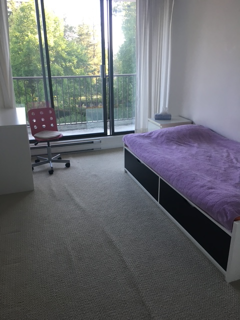 $1,100/1 br – Female only room for rent - GREAT LOCATION