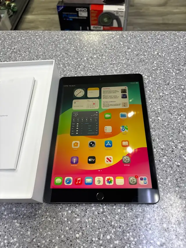 IPad 8th Gen Wifi 128GB Boxed - Photo 6