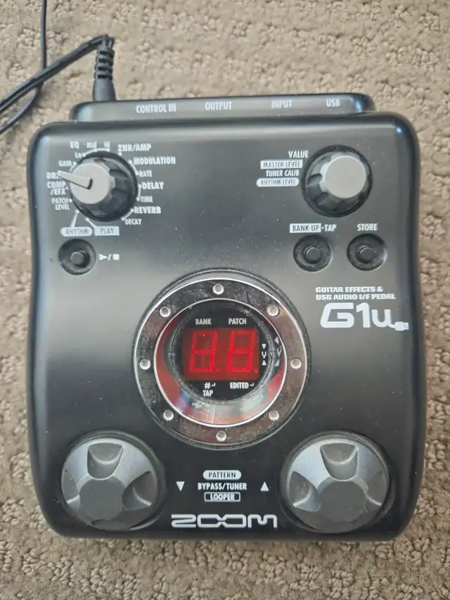 ZOOM G1u Guitar effects processor