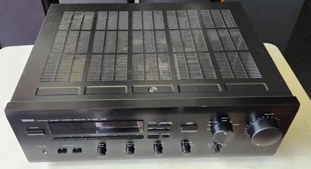 YAMAHA RX-550 RECEIVER ( NO REMOTE ) - Photo 2
