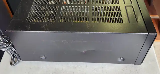 YAMAHA RX-550 RECEIVER ( NO REMOTE ) - Photo 3