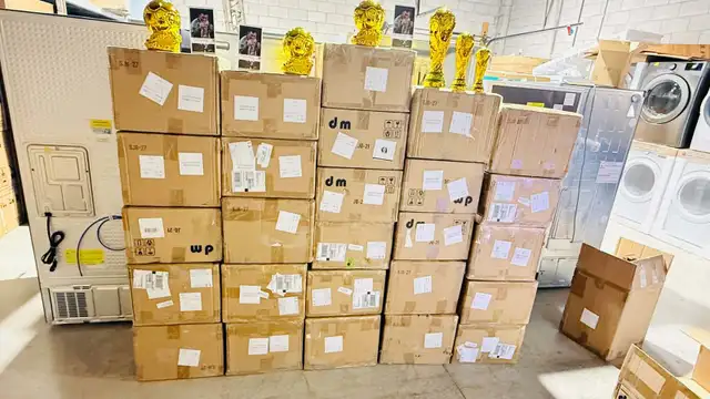 Golden World Cup Trophy for Sale ✨ - Photo 2