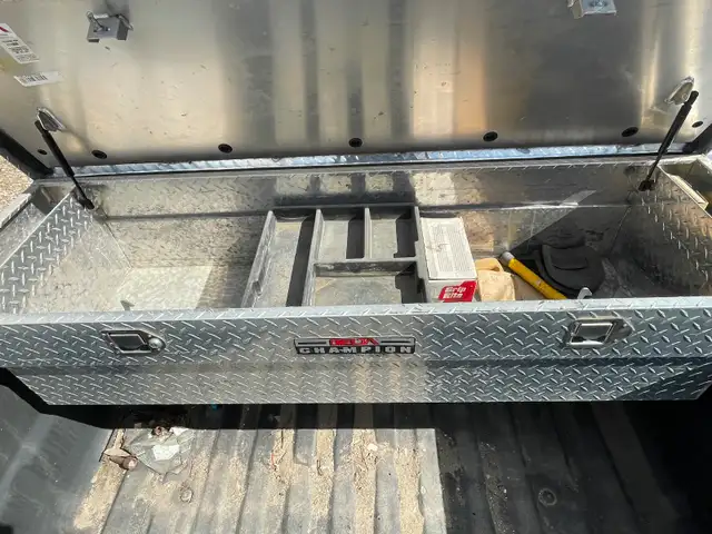 For Sale aluminum toolbox for trucks - Photo 2
