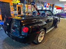 2004 Chevrolet SSR - Photo 3