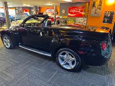 2004 Chevrolet SSR - Photo 5