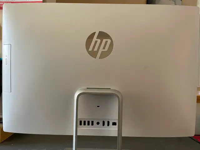 HP All-In-One Desktop with Touchscreen - Photo 6