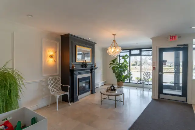 1901 Bayview Ave #205 | Leaside | Toronto - Photo 2
