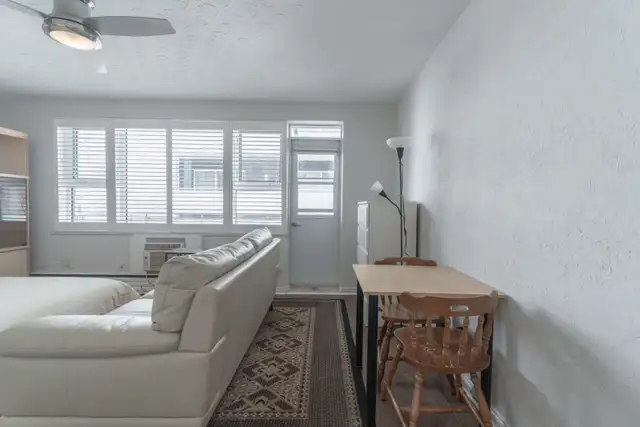 1901 Bayview Ave #205 | Leaside | Toronto - Photo 7