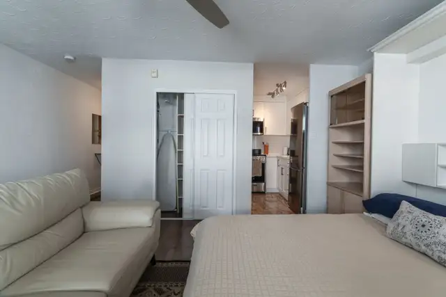 1901 Bayview Ave #205 | Leaside | Toronto - Photo 11