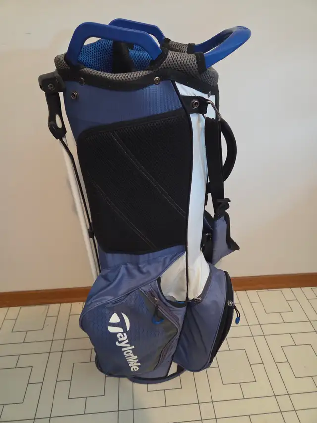 TaylorMade Carry/Stand Bag - Photo 2