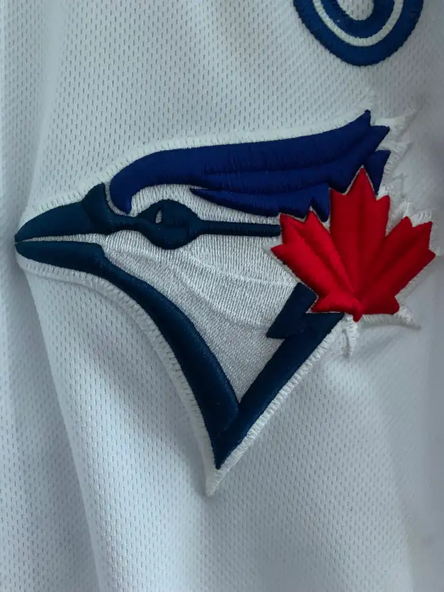 Selling a 2022 Authentic Nike Blue Jays Vladdy Jr. Jersey. - Photo 2