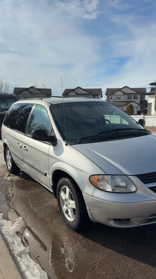2007 Dodge Caravan SXT 3.3L