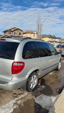 2007 Dodge Caravan SXT 3.3L - Photo 5