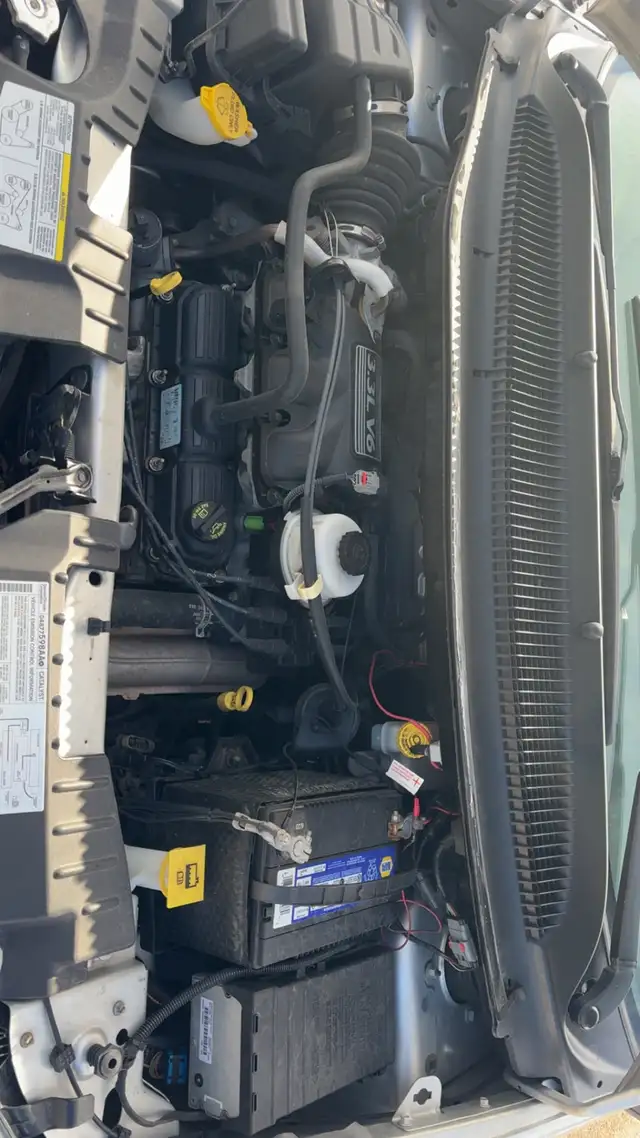 2007 Dodge Caravan SXT 3.3L - Photo 8