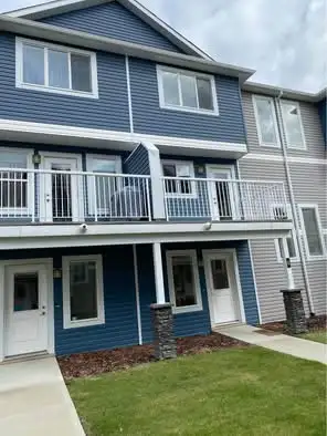 Beautiful Townhouse in Rutherford for rent