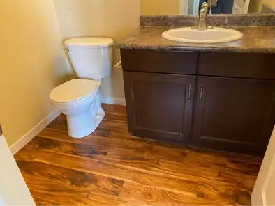 Beautiful Townhouse in Rutherford for rent - Photo 8