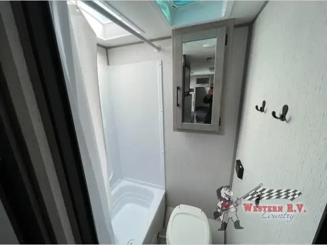 2022 Kodiak 175 BH - Photo 10