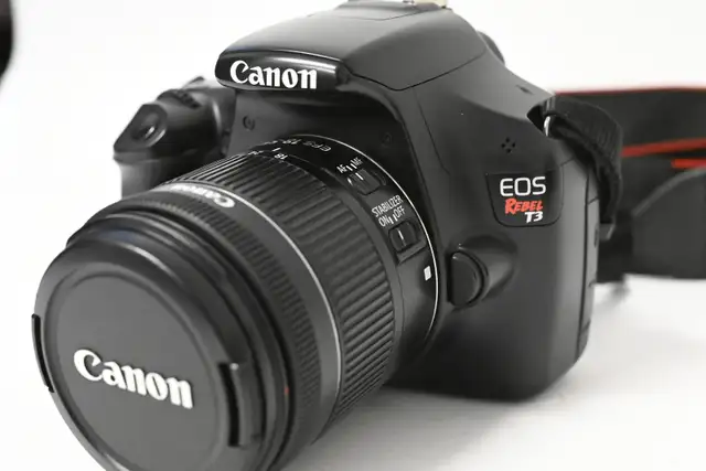 canon EOS Rebel T3 withe 18-55mm USED in working condition - Photo 3