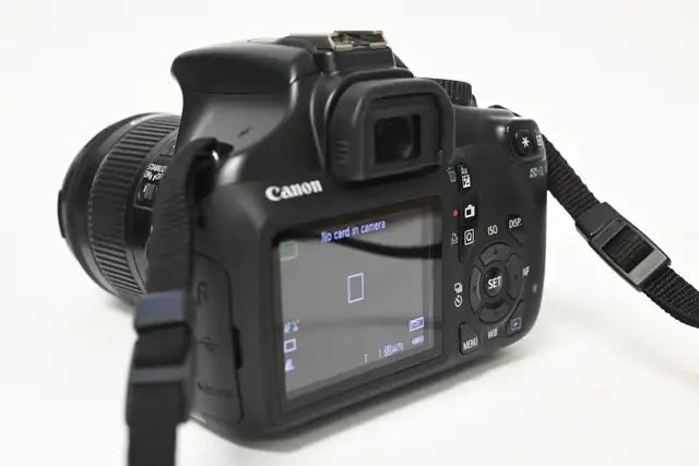 canon EOS Rebel T3 withe 18-55mm USED in working condition - Photo 8