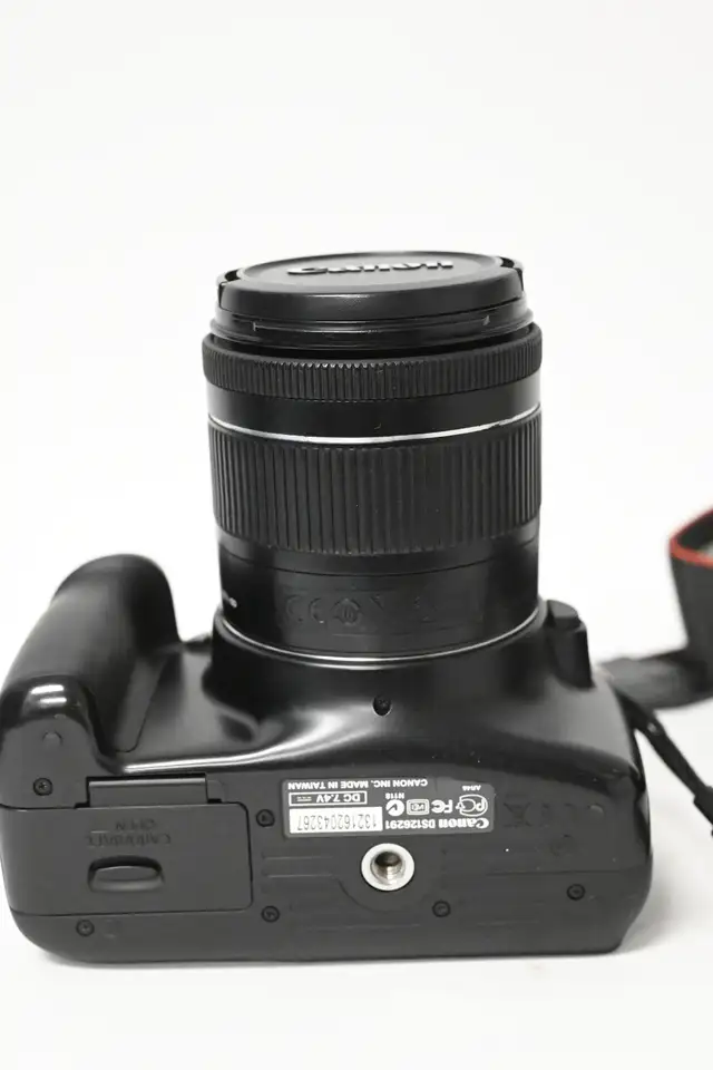 canon EOS Rebel T3 withe 18-55mm USED in working condition - Photo 10