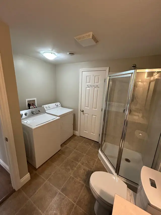 LARGE 1-BDRM ALL INCLUSIVE AVAILABLE MAY 1ST! - Photo 8