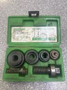 Greenlee 735BB Knockout Ball Bearing Punch Set In Case - Photo 3