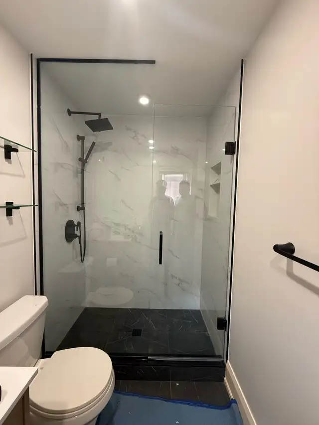 Glass Shower Doors - Photo 4