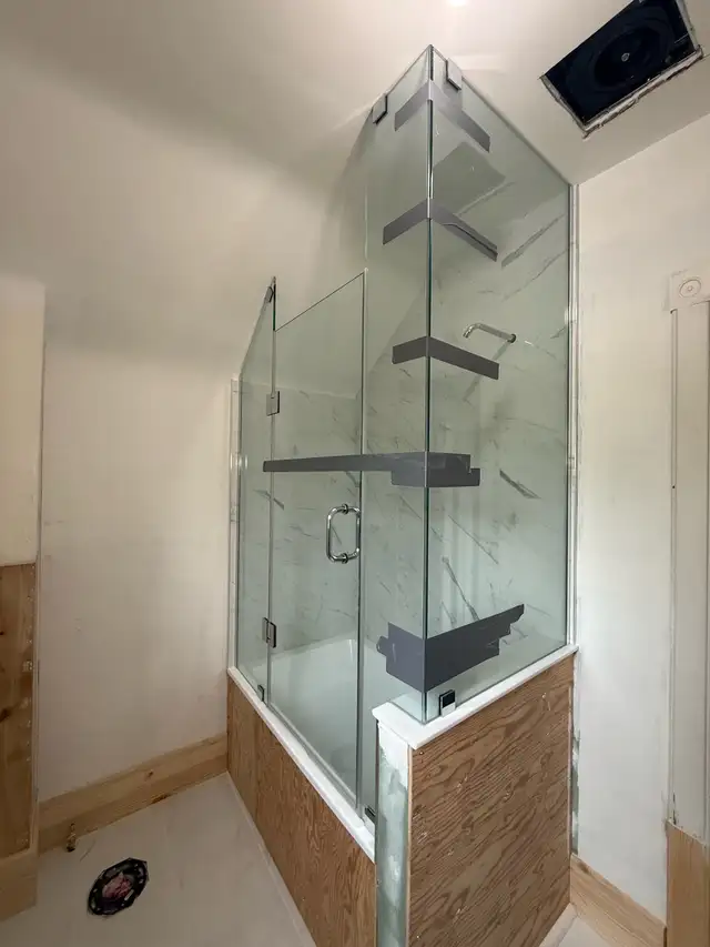 Glass shower doors