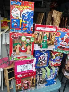 CHRISTMAS INFLATABLES - Photo 5