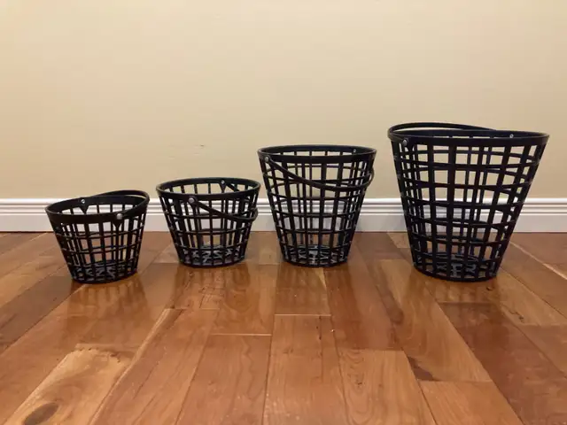 GOLF RANGE EQUIPMENT - Photo 2