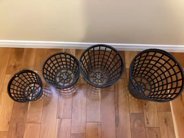 GOLF RANGE EQUIPMENT - Photo 3