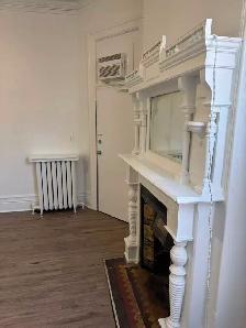 1 unit on main floor in house walk to UFT near Subway - Photo 5