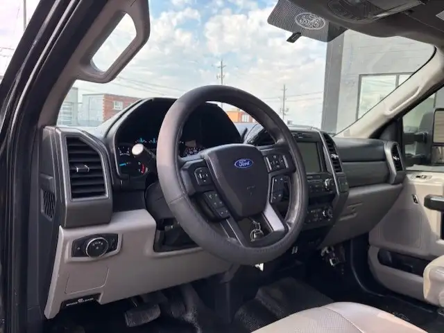 2019 Ford Super Duty F-350 SRW XLT 4WD CREW CAB SHORT BOX-CAME - Photo 10