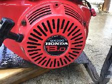 Honda Gas Motor - Photo 4