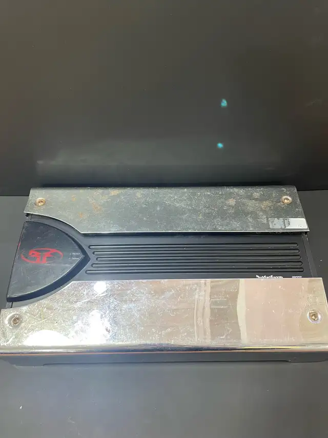 ROCKFORD FOSGATE AMP P8002
