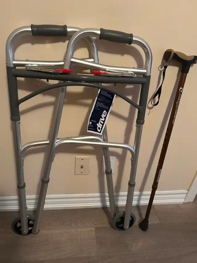 Walker/Raised Toilet Seat/Cane for Post Hip Replacement Surgery - Photo 2