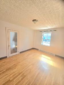 4 1/2 Parking  Hydro - Photo 2