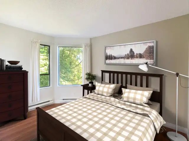 Stunning South West Facing  Corner Suite! - Photo 5