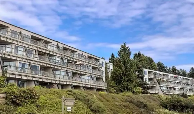 Stunning South West Facing  Corner Suite! - Photo 14