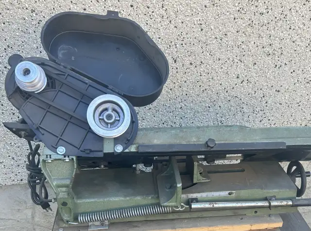 Metal Band Saw - Photo 3